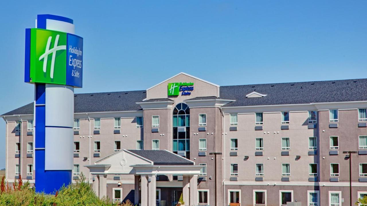 Holiday Inn Express Hotel & Suites Swift Current By Ihg Bagian luar foto